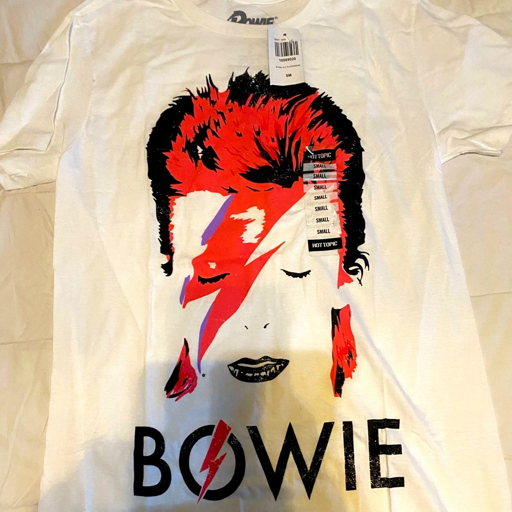 Hot Topic David Bowie T-shirt